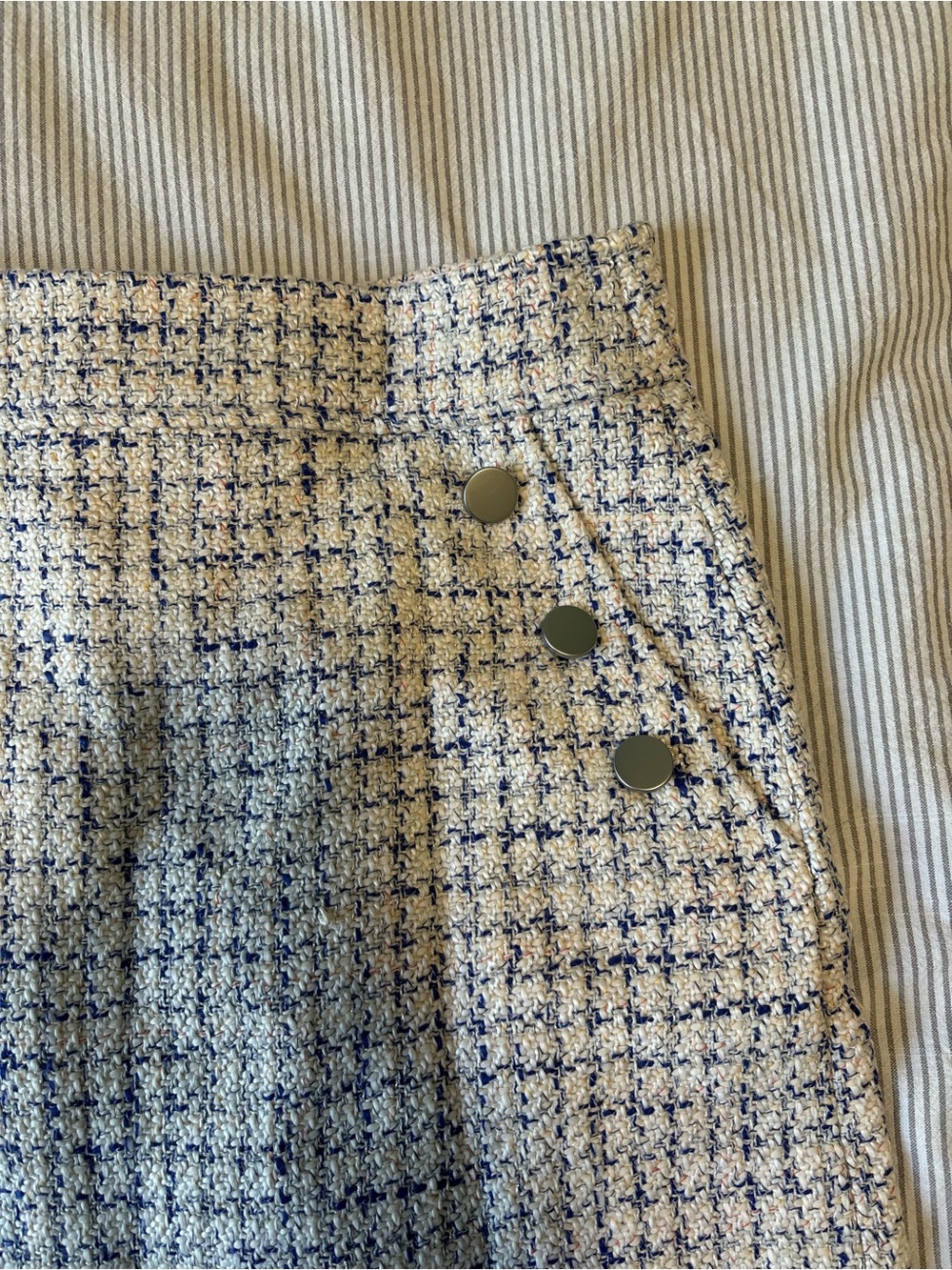 NWT J. Crew Factory Tweed Mini Skirt - Picture 3 of 7